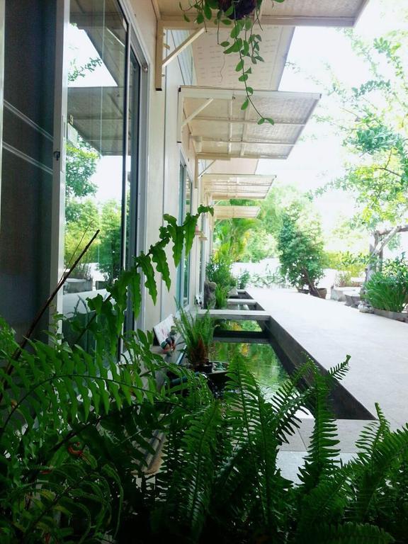 Hotel Baan Homlamoon Suan Phueng Exterior foto